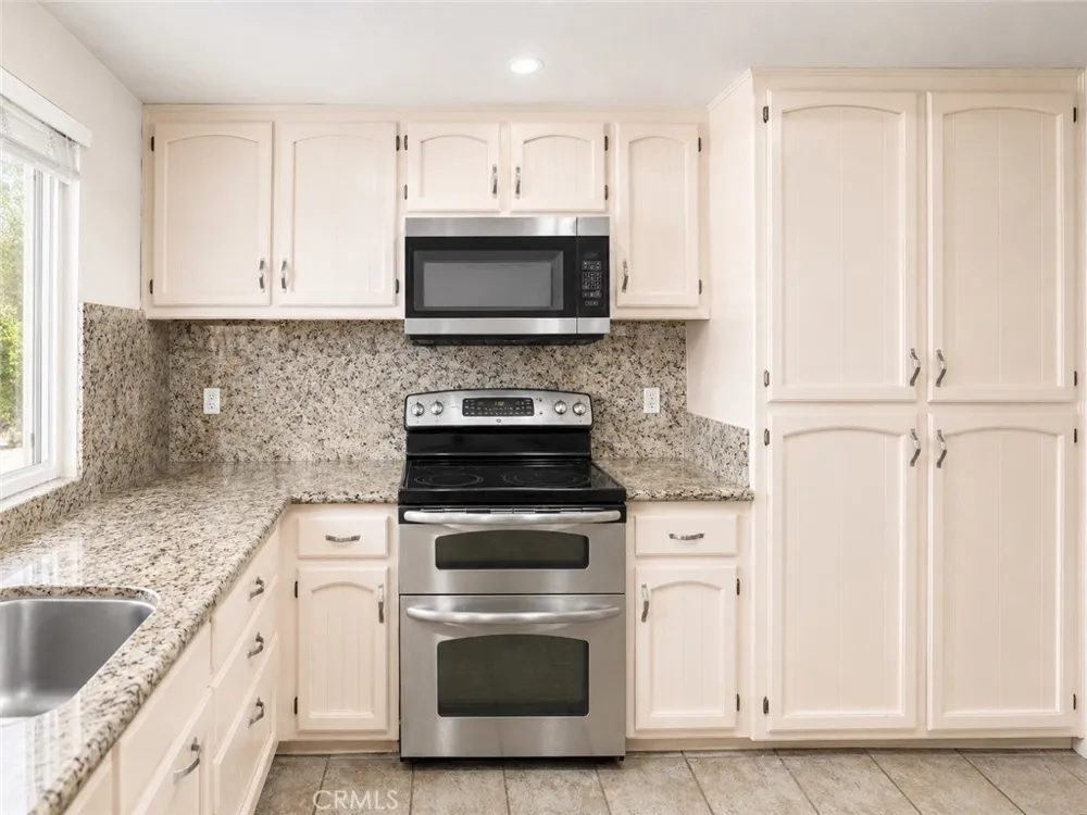 4100 Ahwahnee Court Modesto, CA 95356