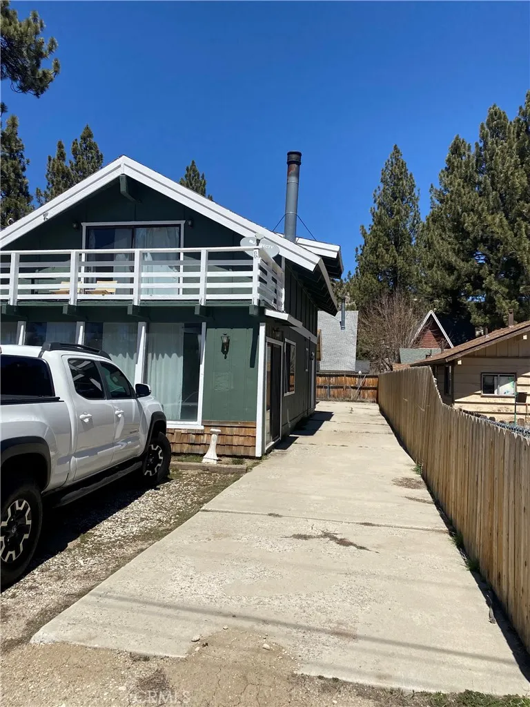 749 Elysian Boulevard Big Bear City, CA 92314