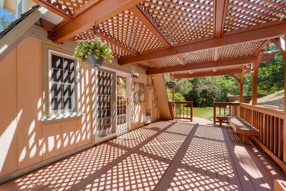 25405 Adams Road Los Gatos, CA 95033