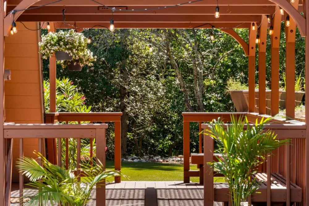 25405 Adams Road Los Gatos, CA 95033