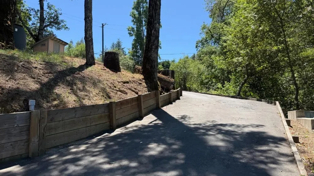 25405 Adams Road Los Gatos, CA 95033