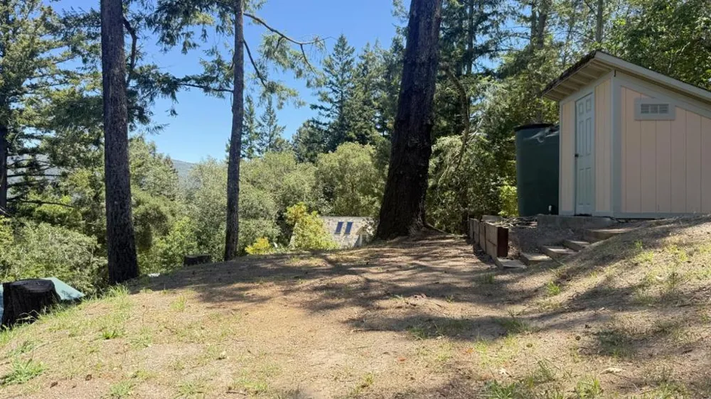 25405 Adams Road Los Gatos, CA 95033