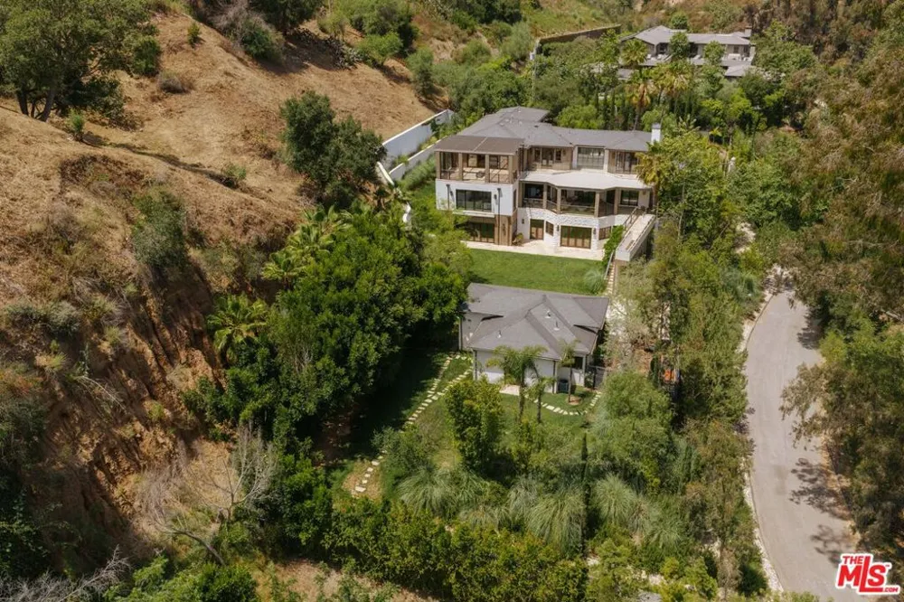 1105 Rivas Canyon Road Pacific Palisades, CA 90272