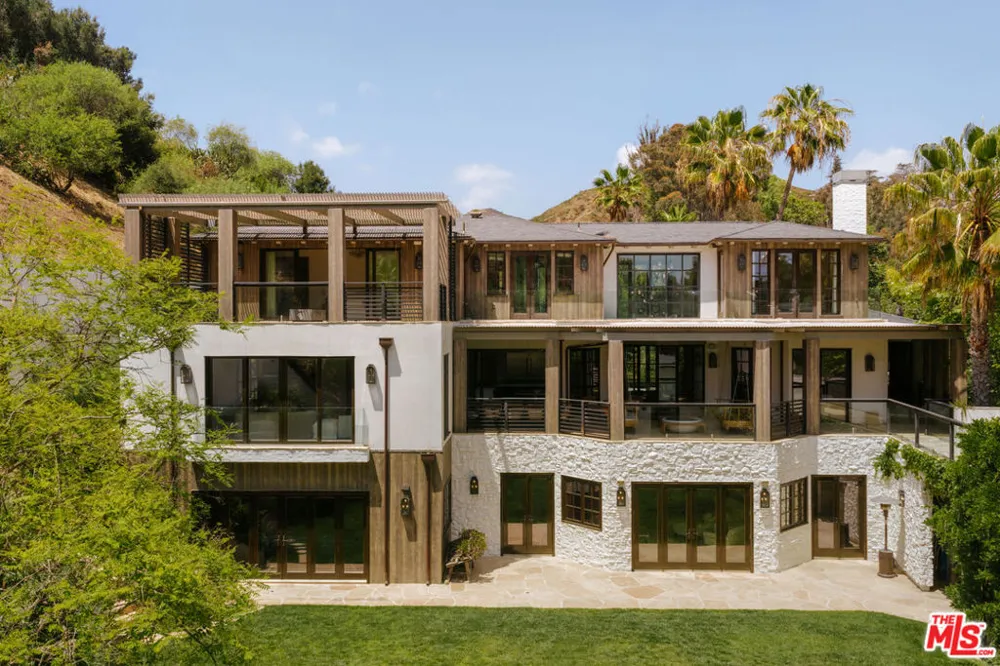 1105 Rivas Canyon Road Pacific Palisades, CA 90272
