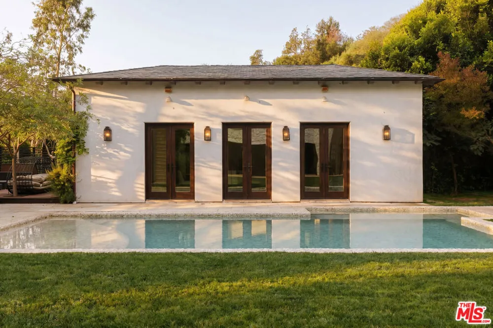 1105 Rivas Canyon Road Pacific Palisades, CA 90272