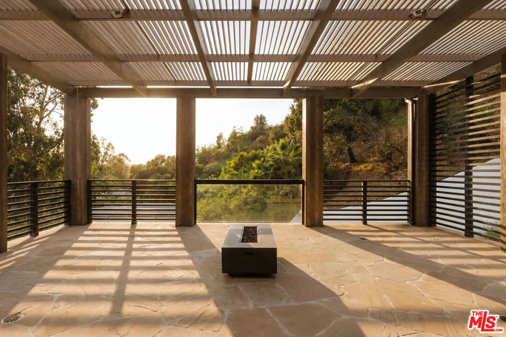 1105 Rivas Canyon Road Pacific Palisades, CA 90272