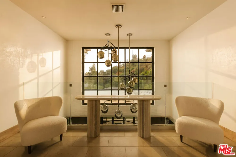1105 Rivas Canyon Road Pacific Palisades, CA 90272