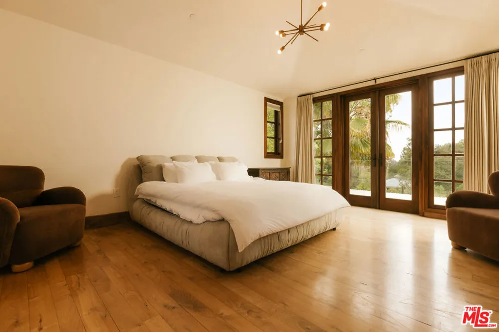 1105 Rivas Canyon Road Pacific Palisades, CA 90272