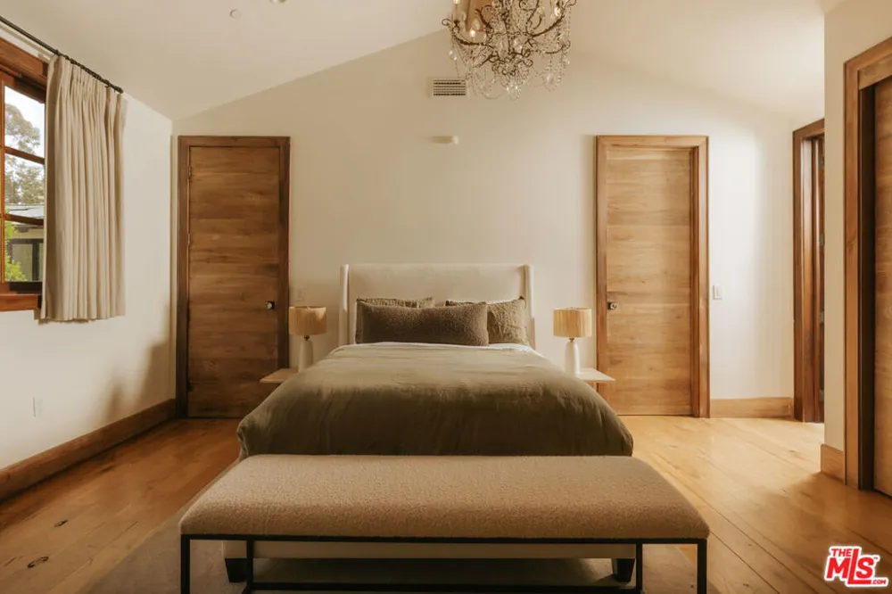 1105 Rivas Canyon Road Pacific Palisades, CA 90272