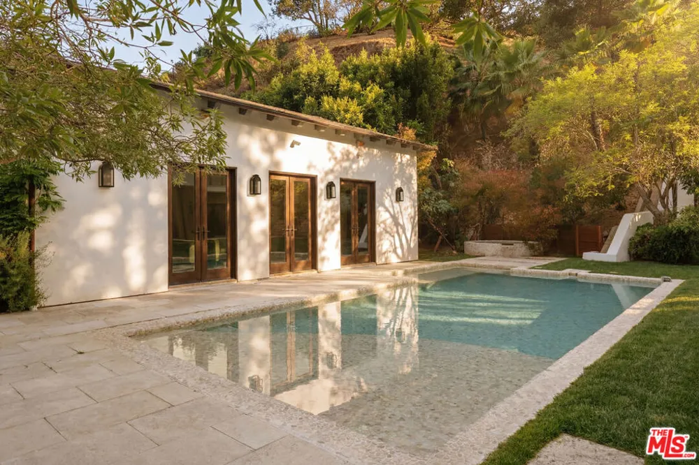 1105 Rivas Canyon Road Pacific Palisades, CA 90272
