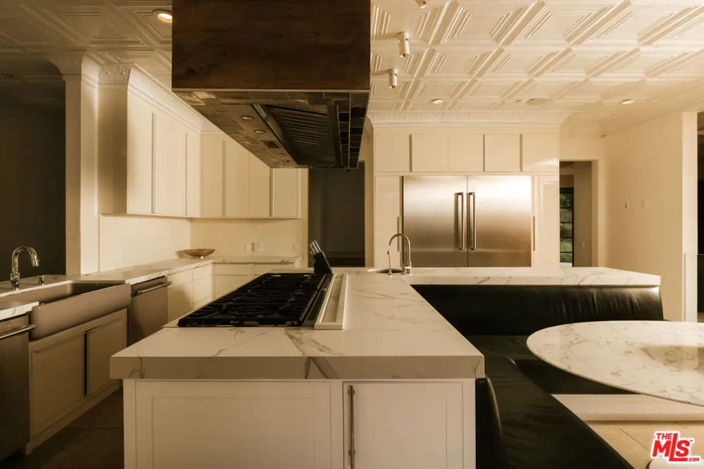 1105 Rivas Canyon Road Pacific Palisades, CA 90272
