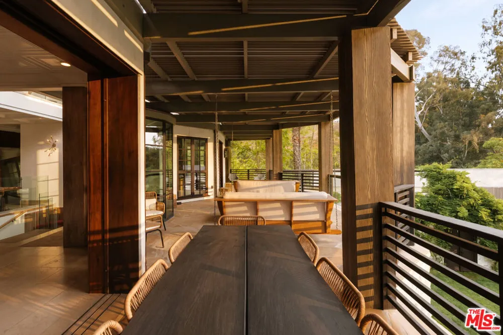 1105 Rivas Canyon Road Pacific Palisades, CA 90272
