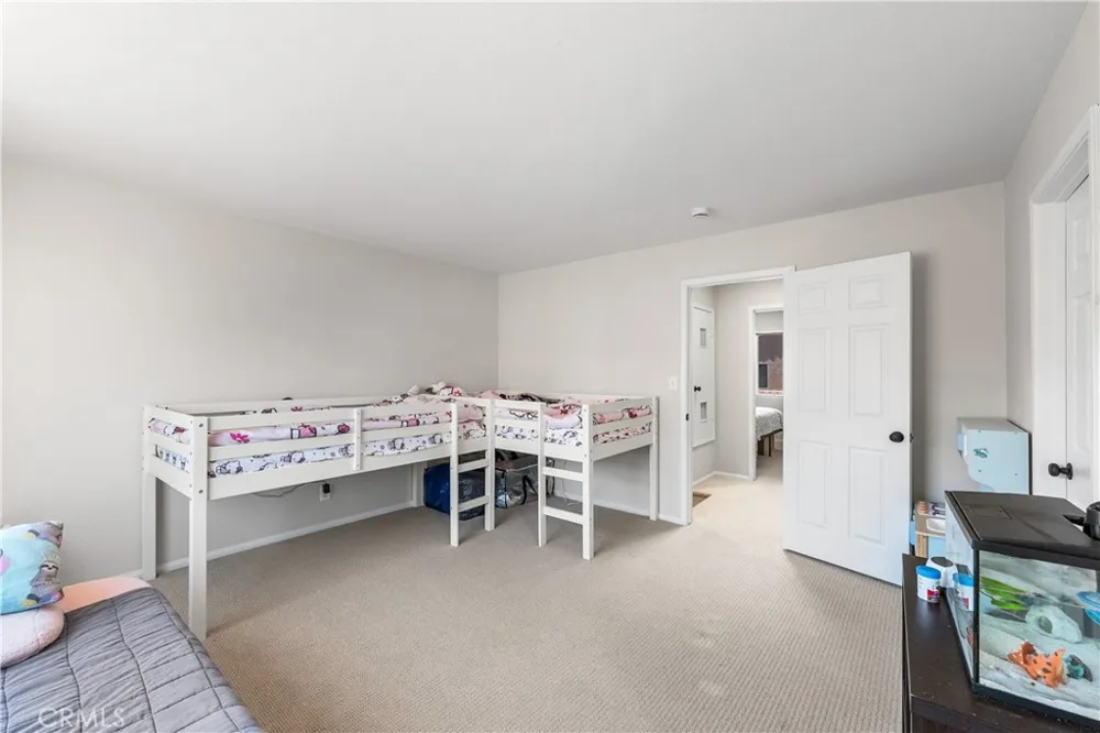 43441 30th St W #3 Lancaster, CA 93536