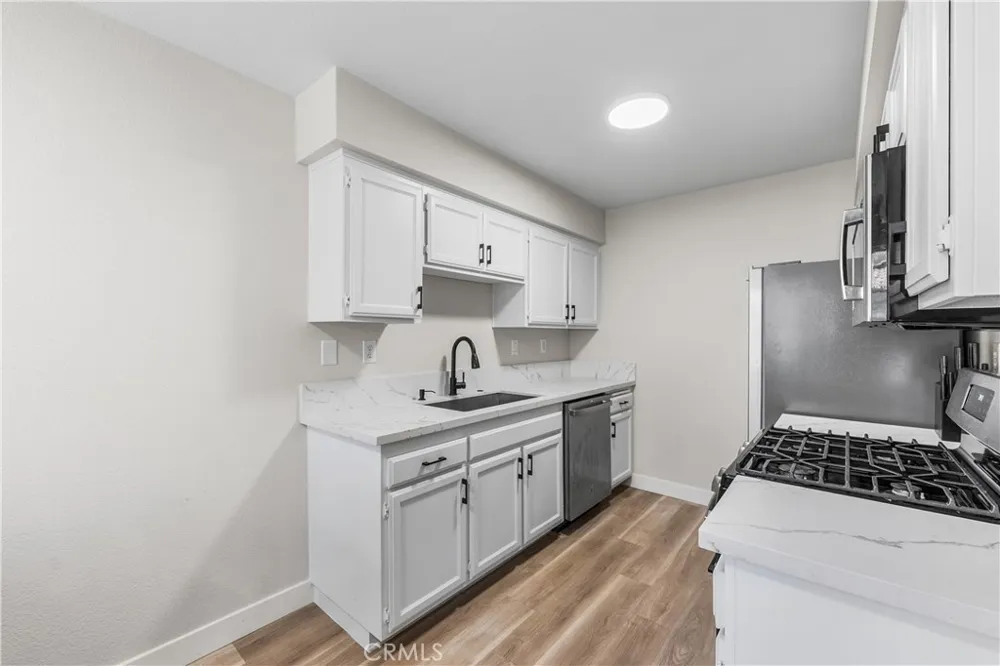 43441 30th St W #3 Lancaster, CA 93536