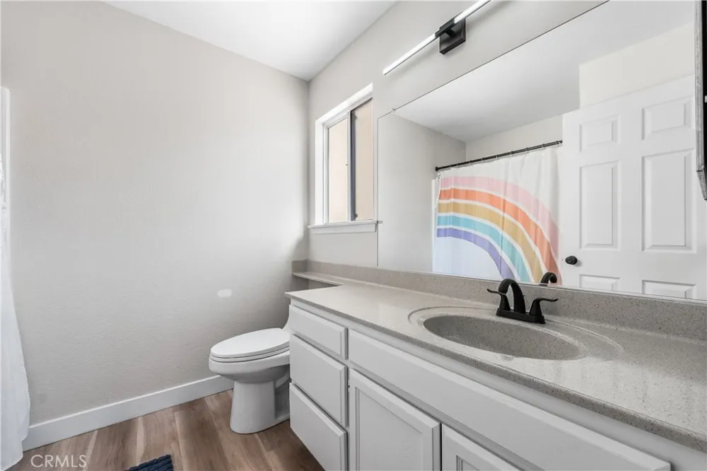 43441 30th St W #3 Lancaster, CA 93536