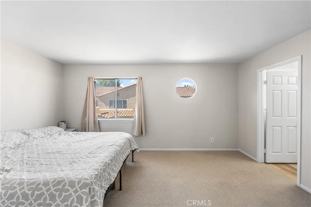 43441 30th St W #3 Lancaster, CA 93536