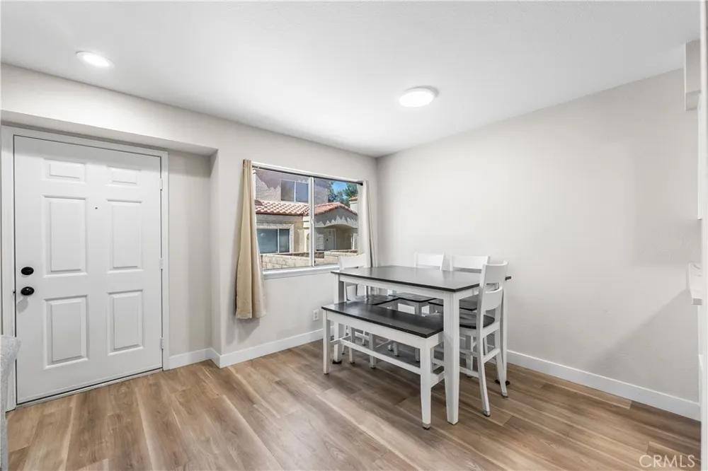 43441 30th St W #3 Lancaster, CA 93536