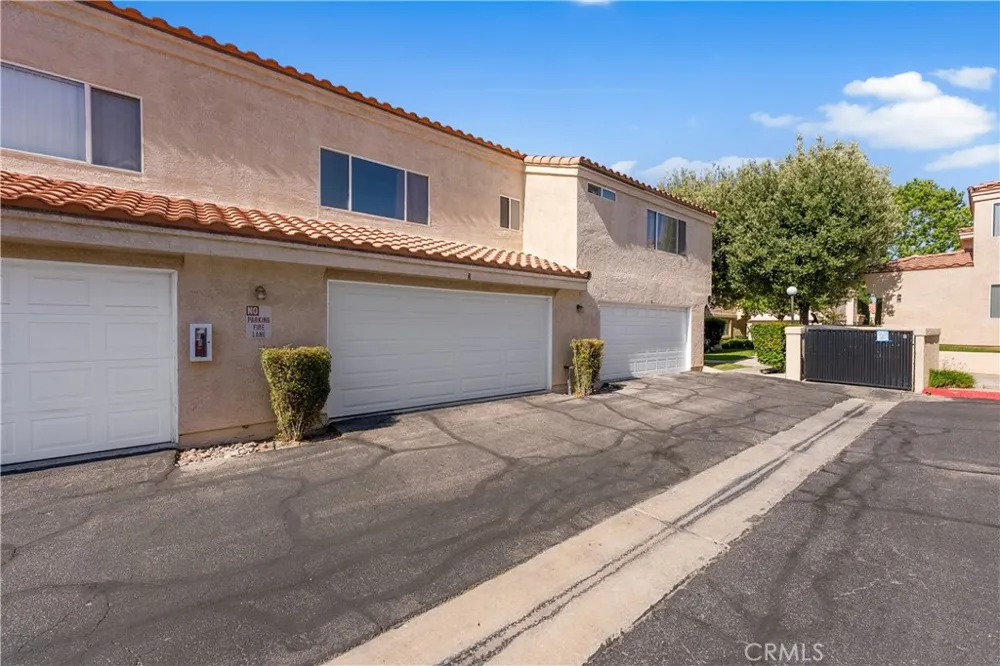 43441 30th St W #3 Lancaster, CA 93536