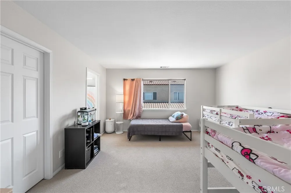 43441 30th St W #3 Lancaster, CA 93536