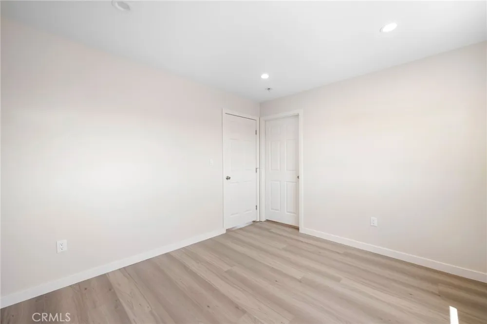 8435 Rincon Avenue Sun Valley, CA 91352
