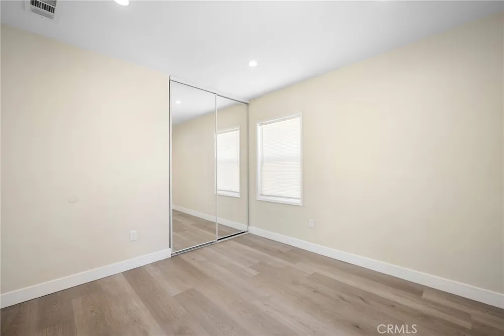8435 Rincon Avenue Sun Valley, CA 91352