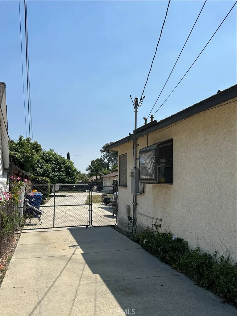 9416 Broadway Temple City, CA 91780