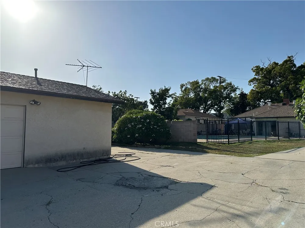 9416 Broadway Temple City, CA 91780