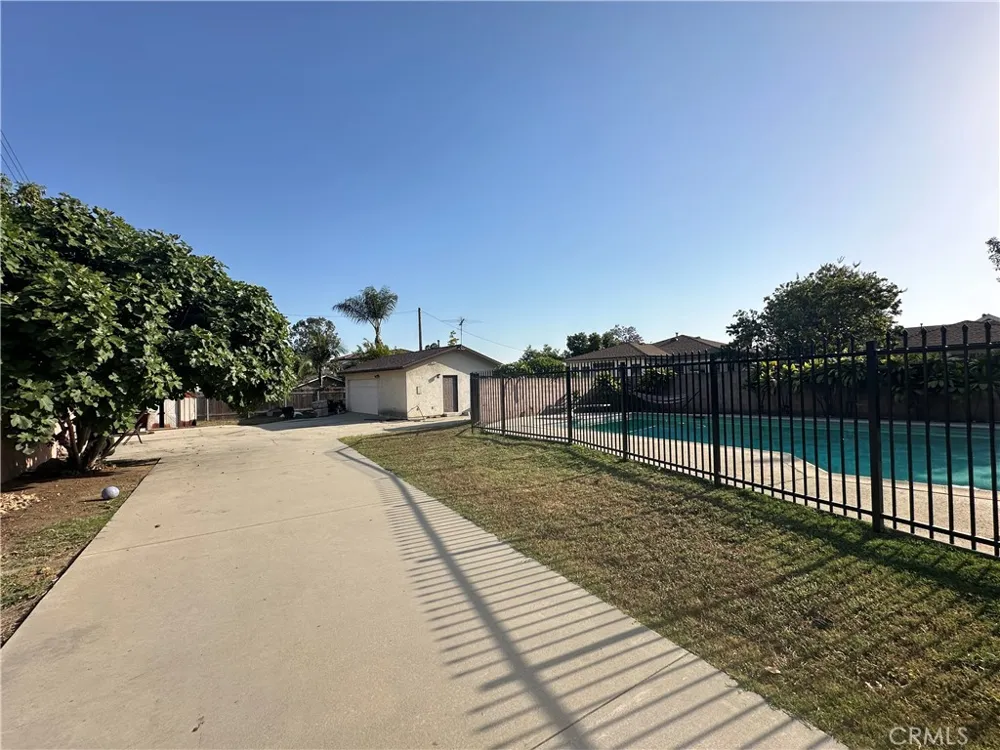 9416 Broadway Temple City, CA 91780