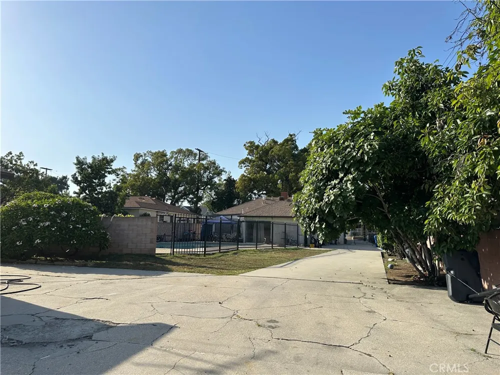 9416 Broadway Temple City, CA 91780