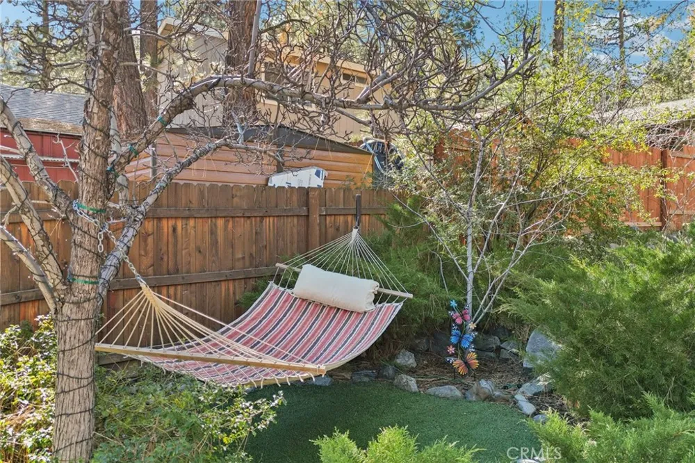 1847 Thrush Road Wrightwood, CA 92397