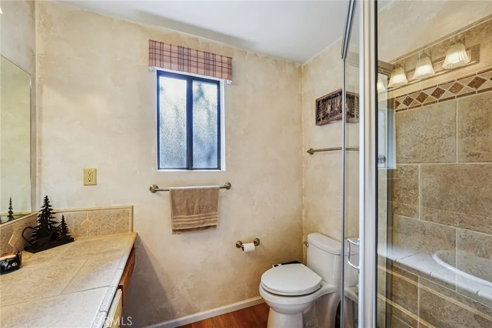 1847 Thrush Road Wrightwood, CA 92397