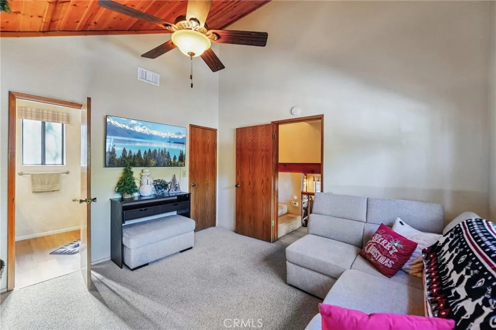 1847 Thrush Road Wrightwood, CA 92397