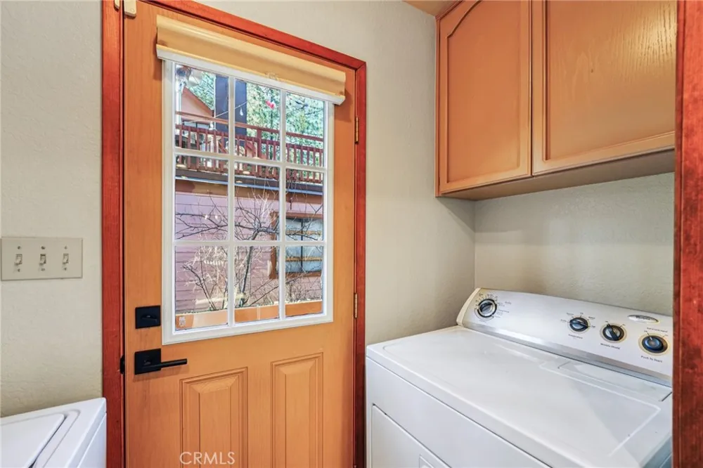1847 Thrush Road Wrightwood, CA 92397