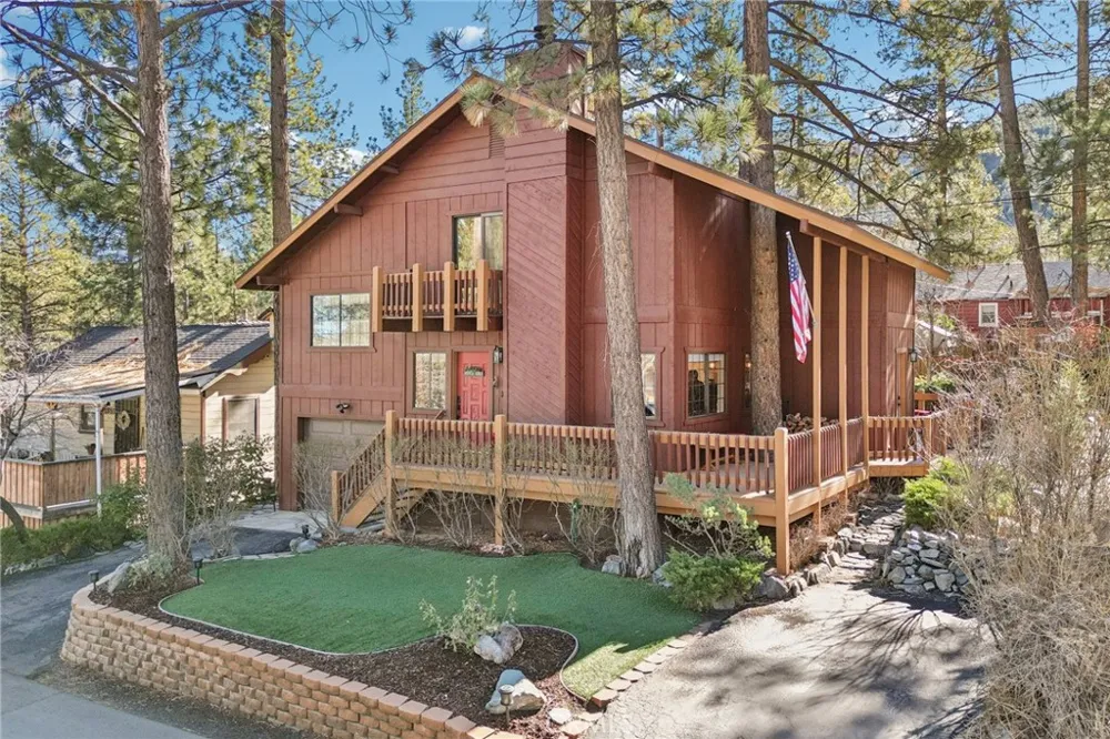 1847 Thrush Road Wrightwood, CA 92397
