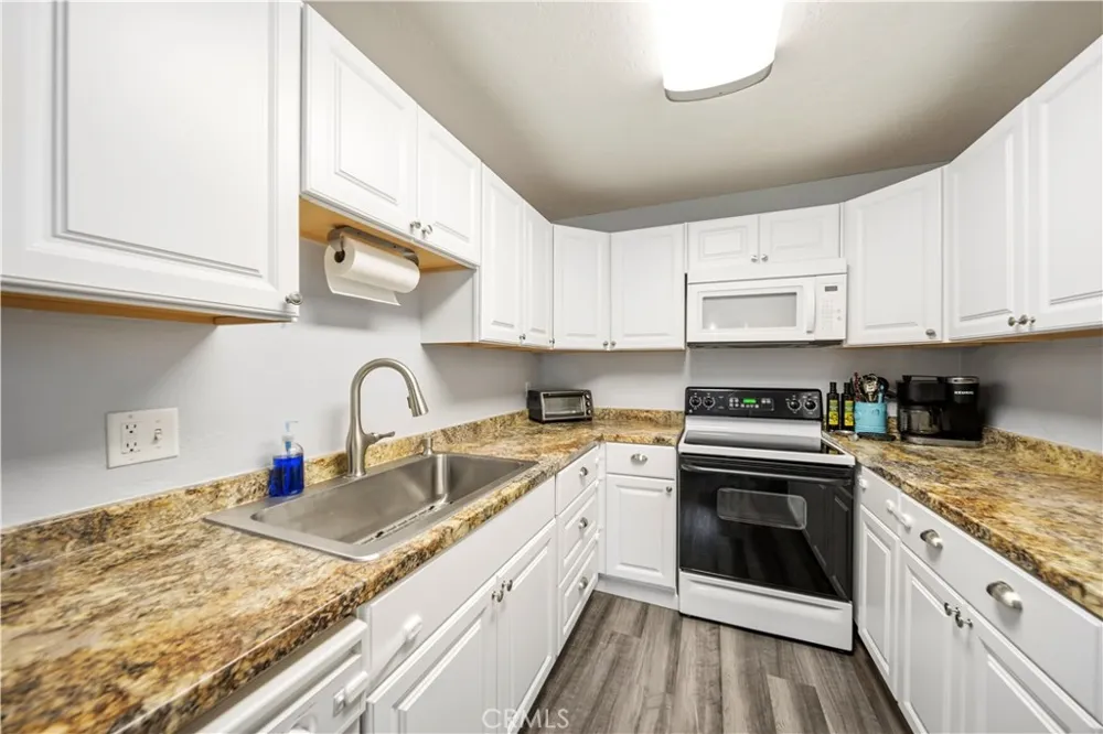 3431 Highwood Court #136 Simi Valley, CA 93063