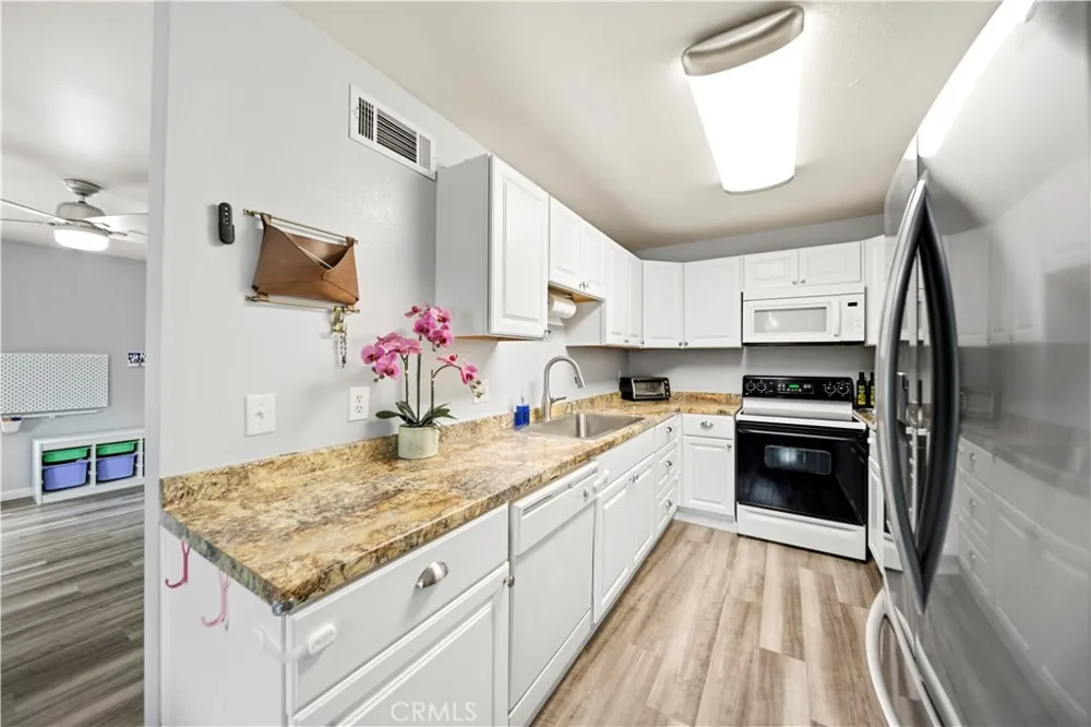 3431 Highwood Court #136 Simi Valley, CA 93063
