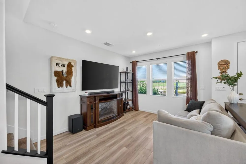 4501 Blackrock Drive Sacramento, CA 95834