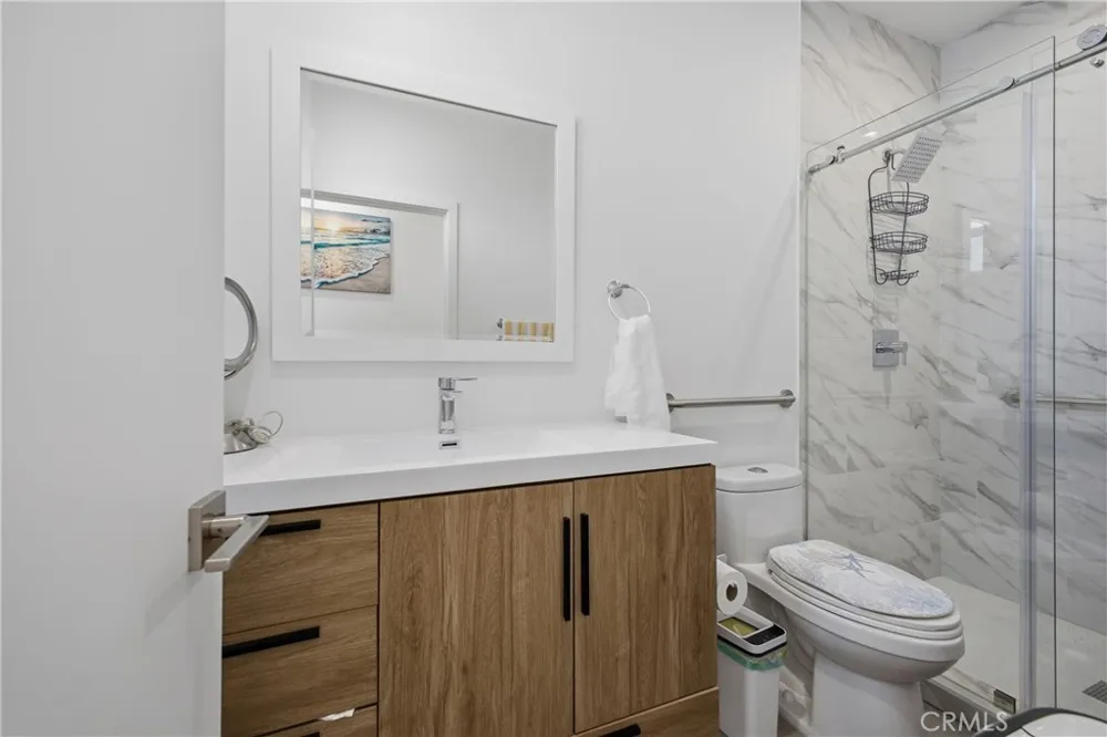 18853 Saticoy Street Reseda, CA 91335