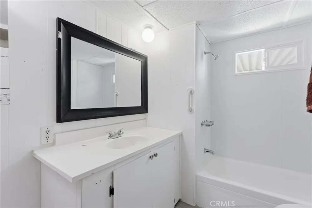 17455 Marygold Avenue #5 Bloomington, CA 92316