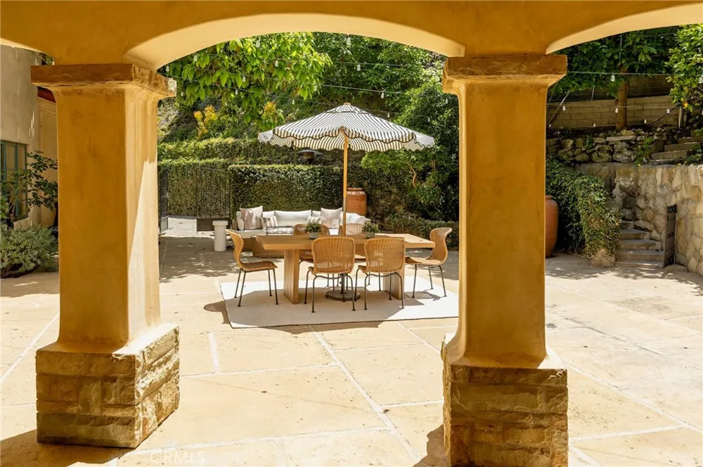 1493 Sycamore Canyon Road Montecito, CA 93108