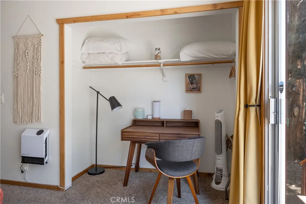 451 Cedar Lane Sugarloaf, CA 92386