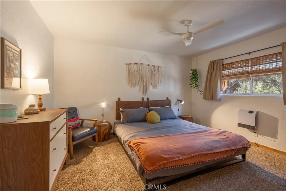 451 Cedar Lane Sugarloaf, CA 92386