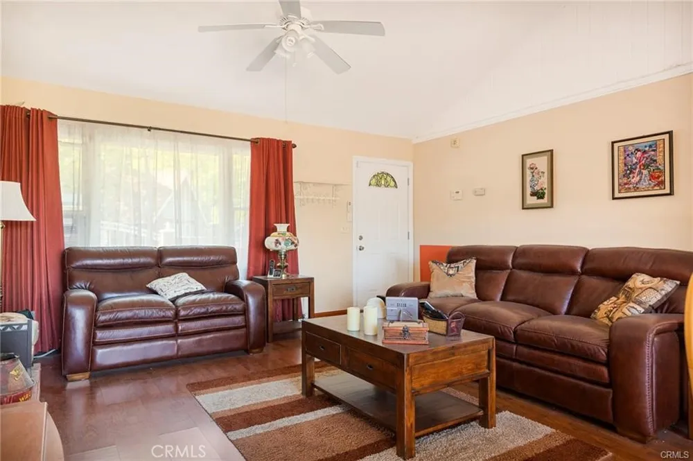 30400 Live Oak Running Springs, CA 92382