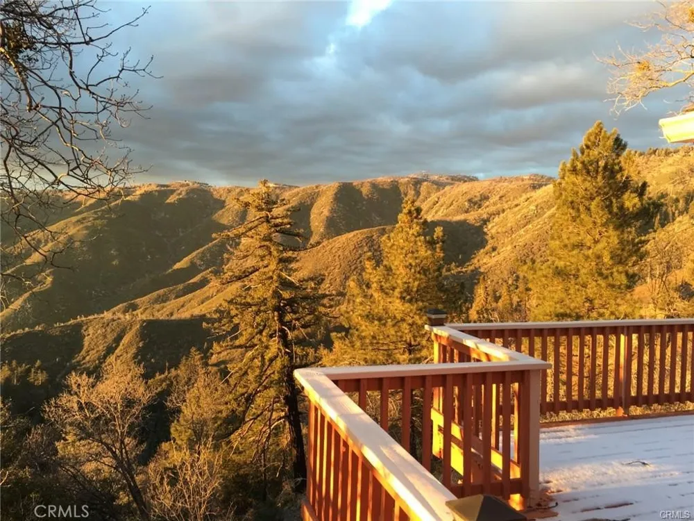 30400 Live Oak Running Springs, CA 92382