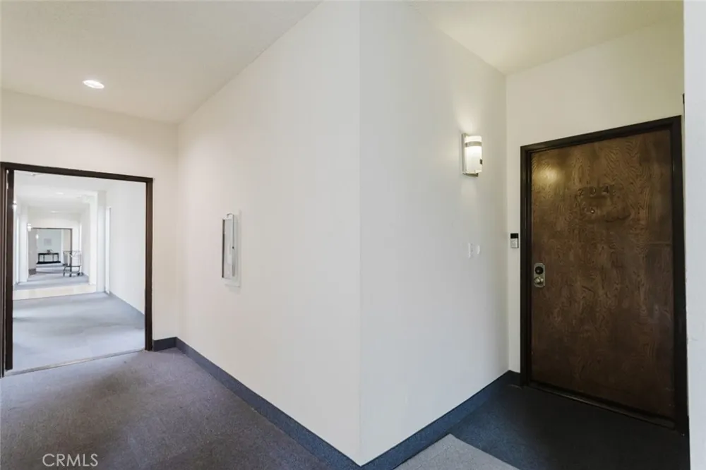 1305 Columbus Avenue #204 Glendale, CA 91202