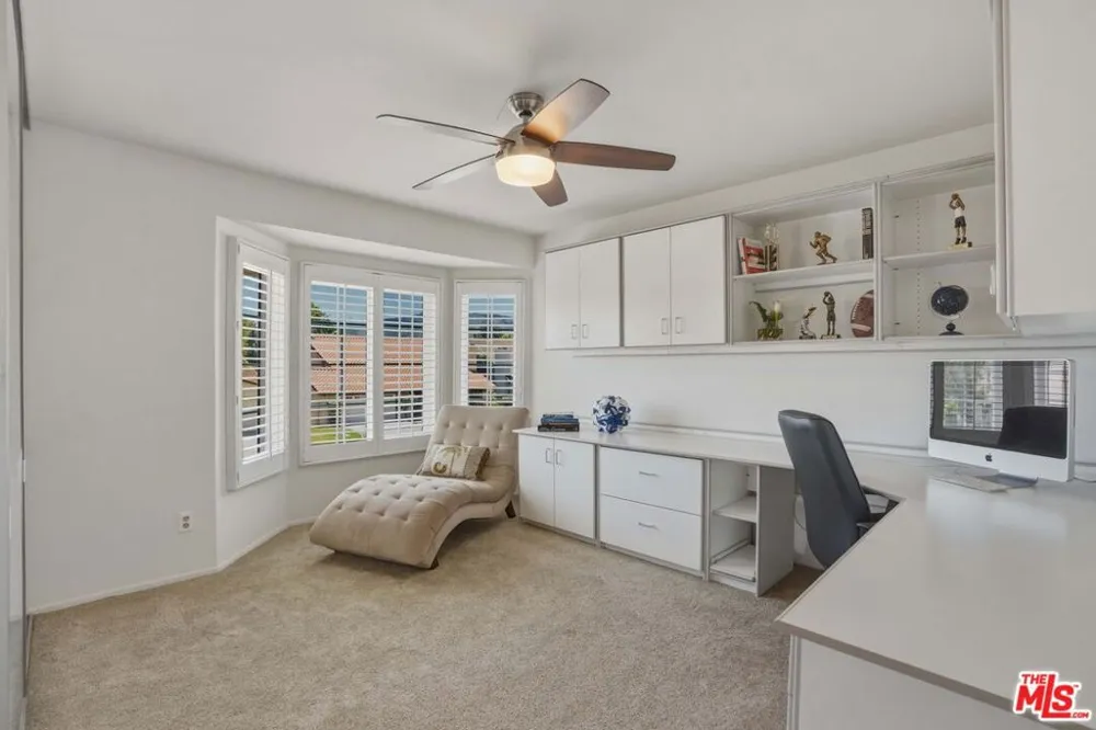 29061 Saddlebrook Drive Agoura Hills, CA 91301
