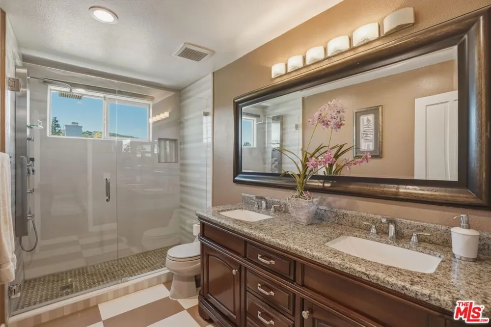29061 Saddlebrook Drive Agoura Hills, CA 91301