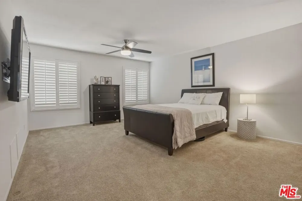 29061 Saddlebrook Drive Agoura Hills, CA 91301