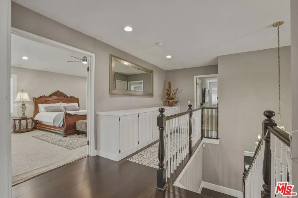 29061 Saddlebrook Drive Agoura Hills, CA 91301