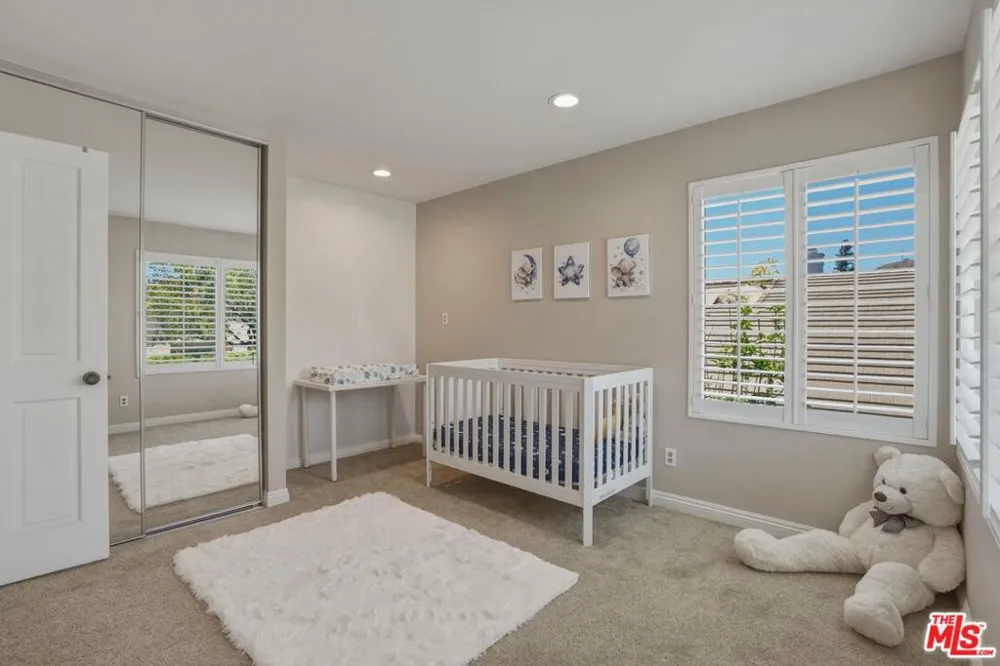 29061 Saddlebrook Drive Agoura Hills, CA 91301